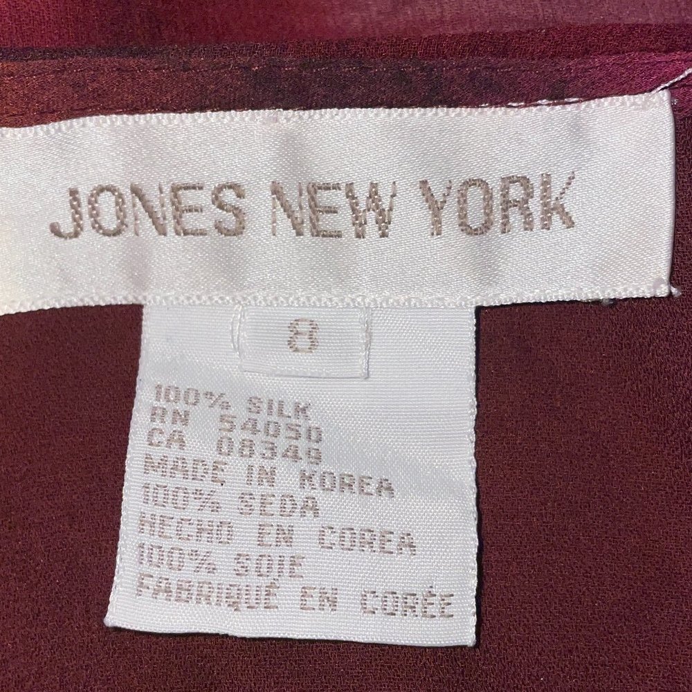 **** SOLD **** ✨5/$20✨ Women's Silk Tank Top - Picture 6 of 7